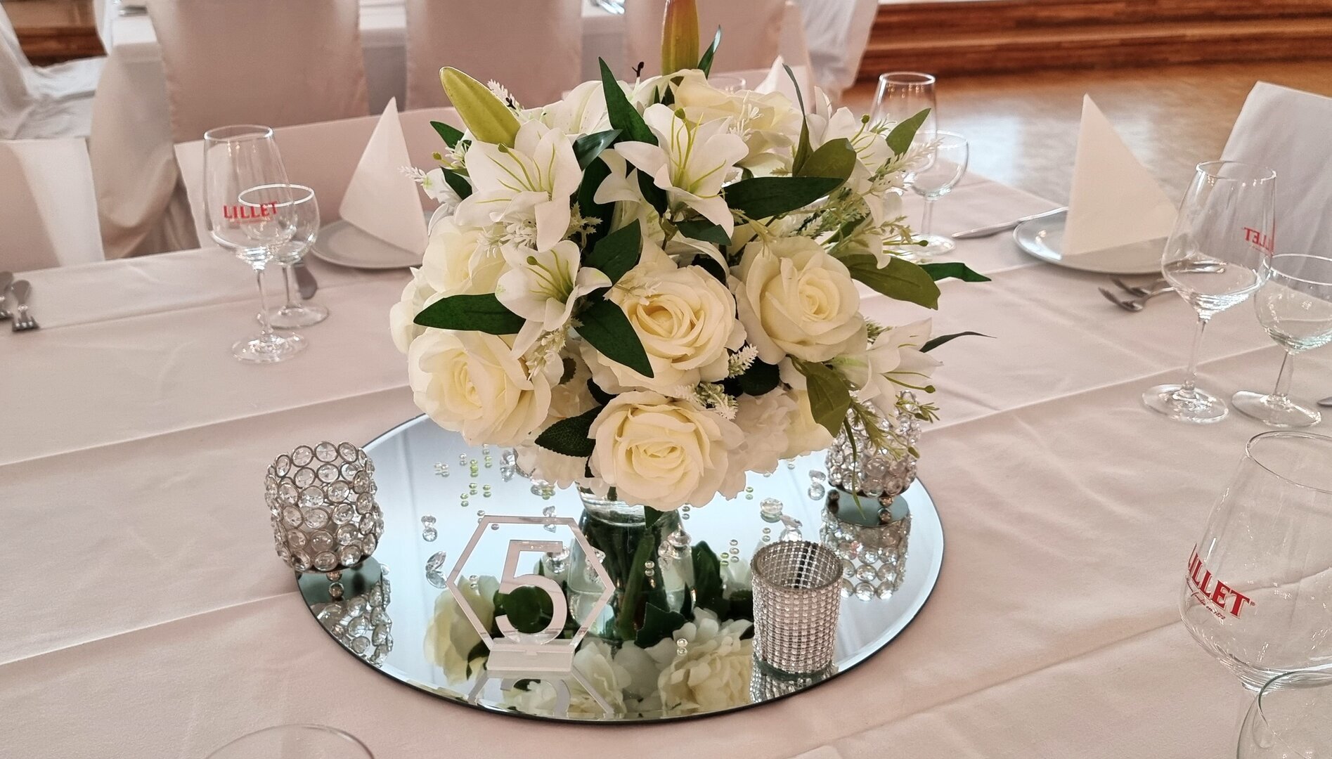 OA-TD02 Runde Tischdeko mit Seidenblumen #ONLINE-OFFERTE#