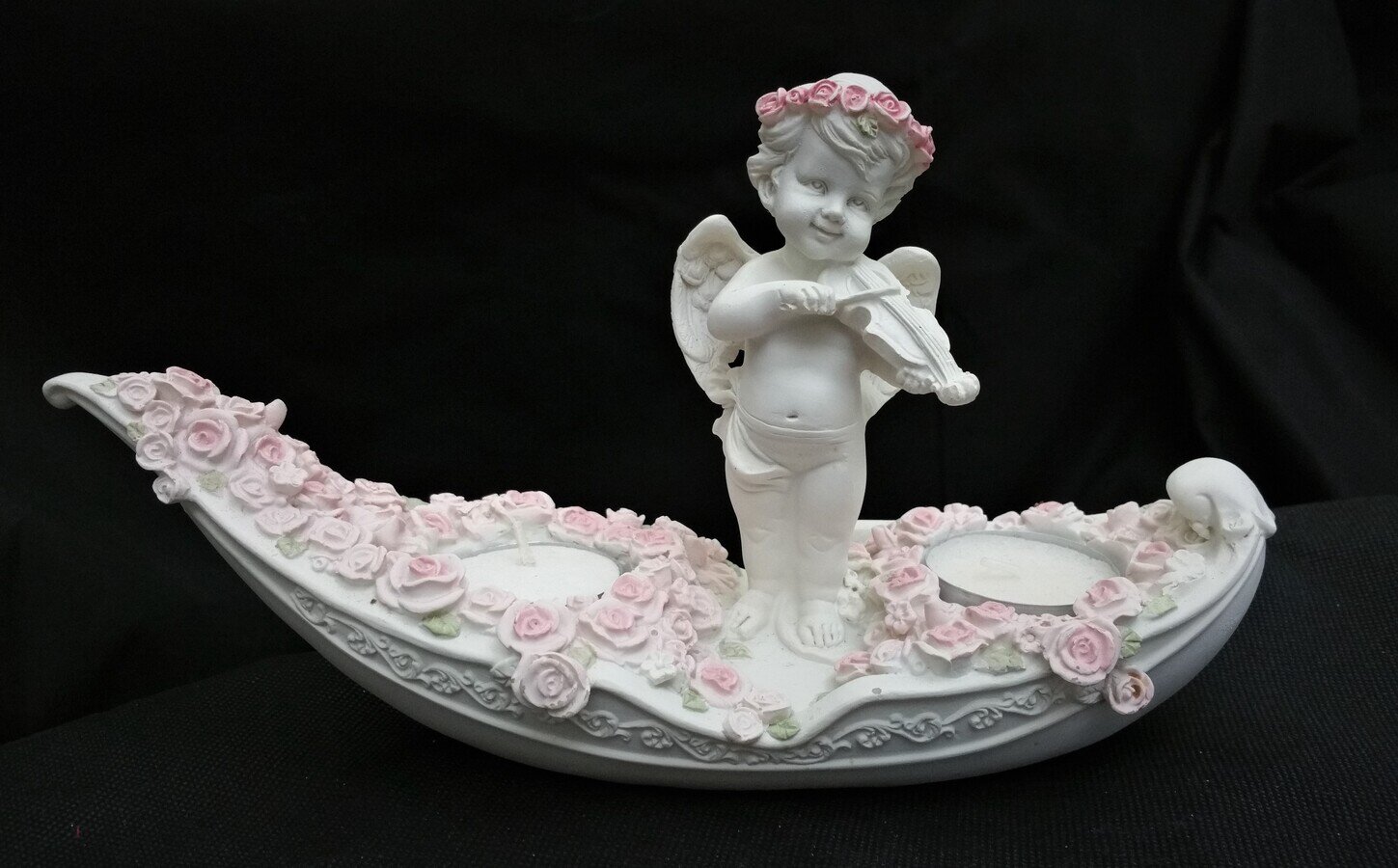 Romantische Porzellanfigur "Engel in Loveboat" #MIETE#