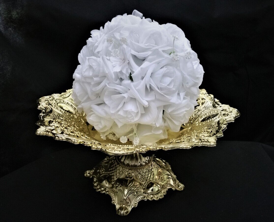 Dekorative Blumenschale in Gold #MIETE#