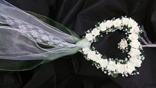 Hängendes Herz mit Seidenrosen #MIETE#