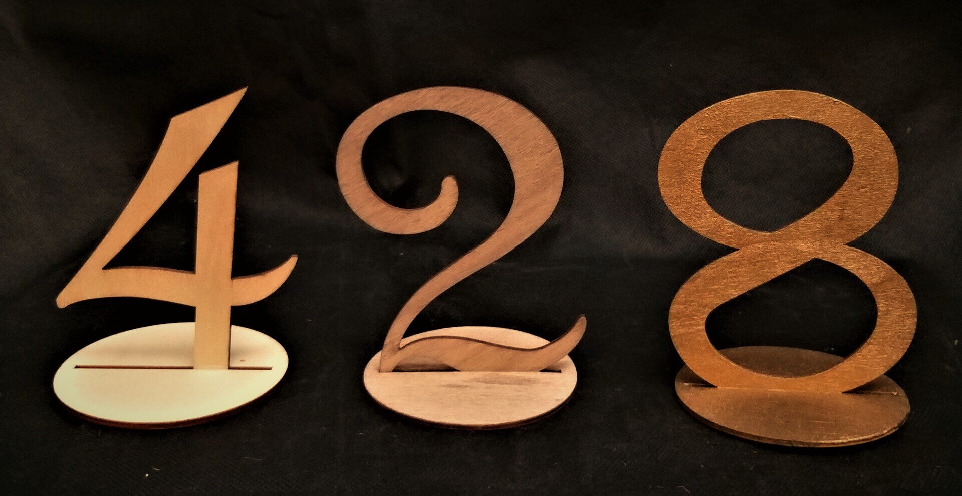 Tischnummer aus Holz #MIETE#