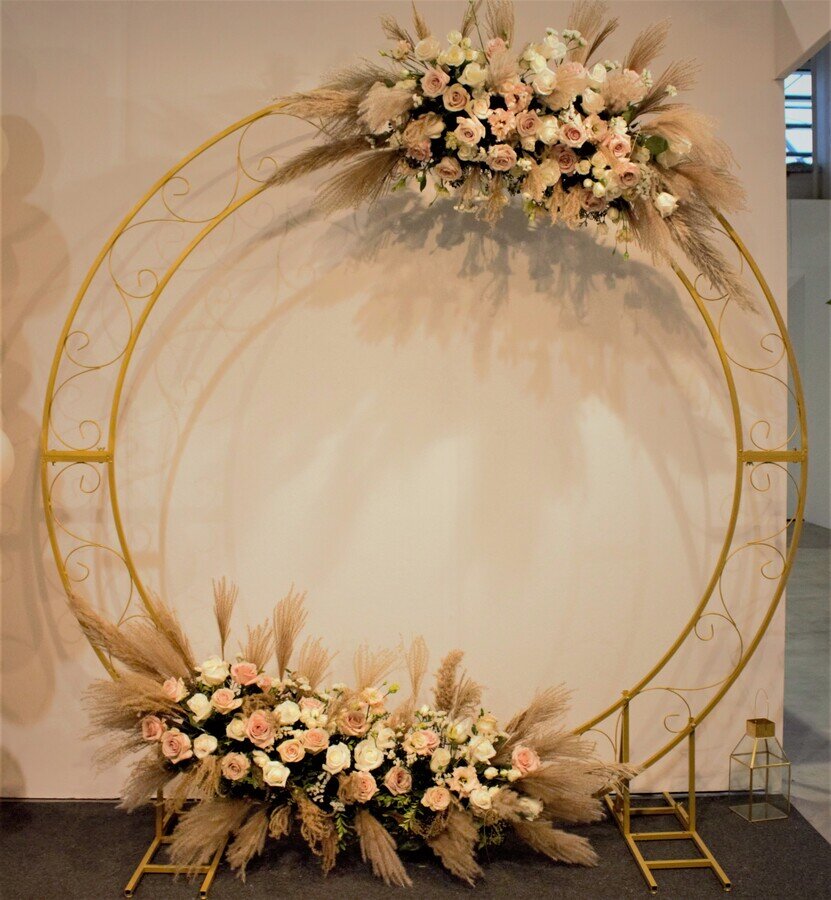 Runder Hochzeitbogen #MIETE#