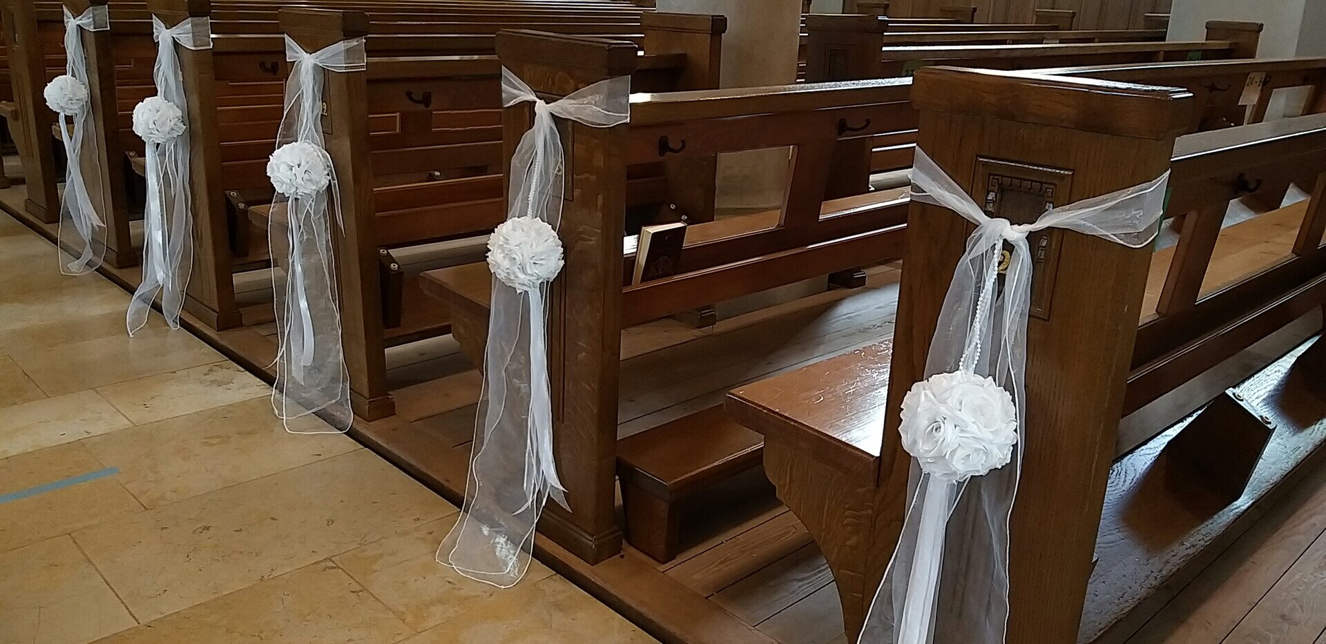 Dekoration Kirchenbänke für Hochzeit #MIETE#