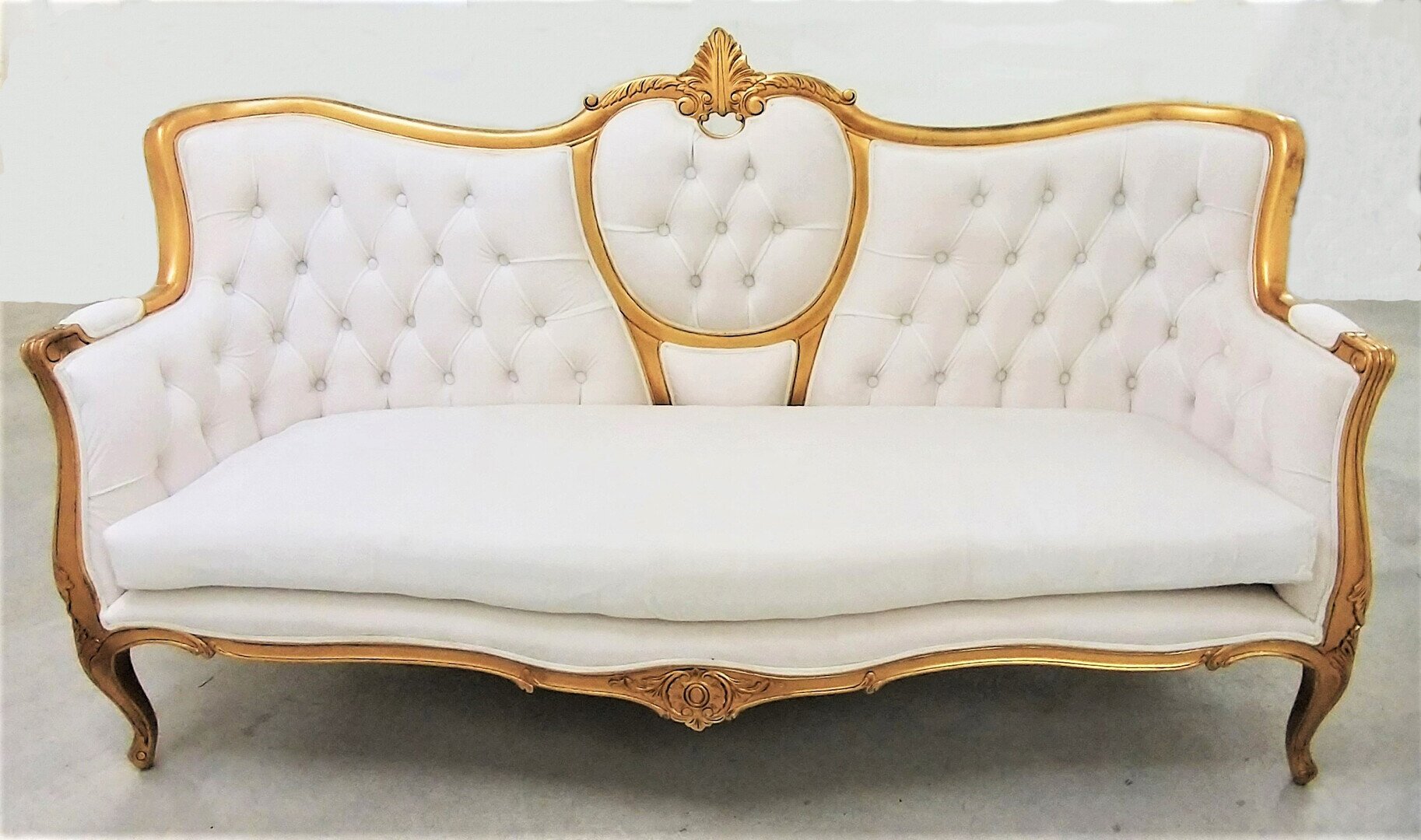 ZBT07 - Elegantes Sofa für 2 - 3 Personen #MIETE#