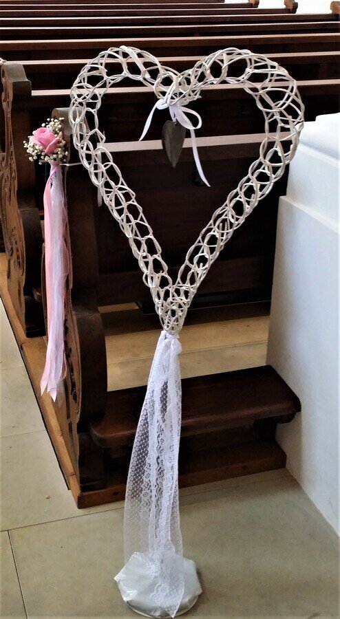 Dekoratives "Rattan Herz" mit Ständer #MIETE#