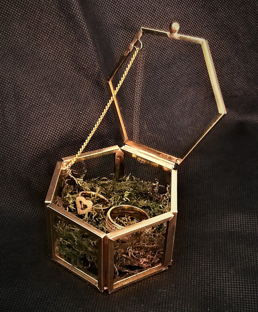 Edle Ringbox in Gold oder Rosagold